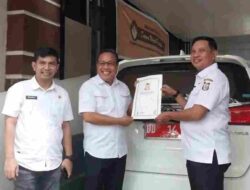 Alih Jabatan Sekertariat DPRD Makassar, dari Dahyal Kepada Rahmat Mappatoba selaku Plt