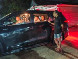 Wagub Sulbar Salim S Mengga, Blusukan Di Tengah Banjir. Bukti Kepedulian Terhadap Warga