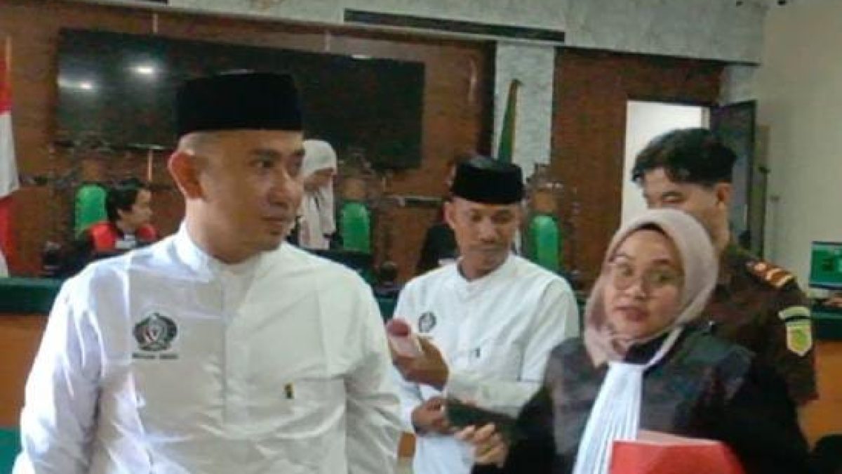 JPU Tuntut Anggota DPRD Sinjai 8 Bulan Penjara Dalam Perkara Pengrusakan