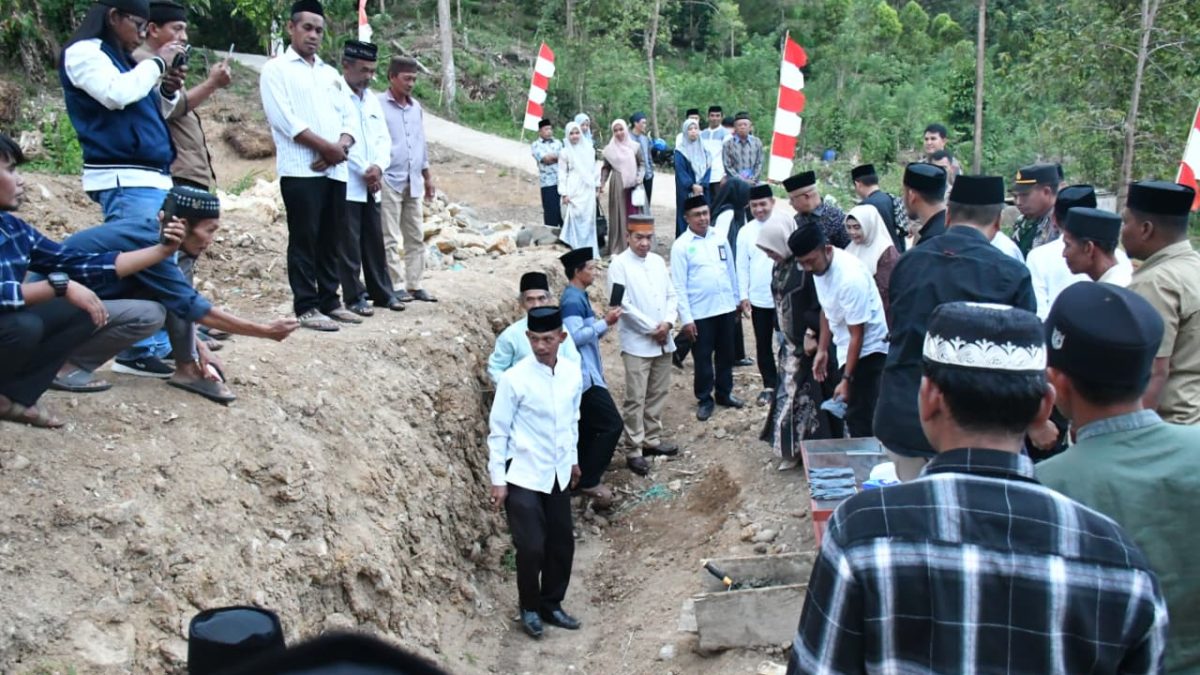 Kepala Desa Bonto Hadiri Peletakan Batu Pertama Pembangunan Masjid Ar-Rakhman Mukhtar Rumah Qur’an DDM Di Manimpahoi